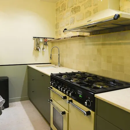 Comfortable 150 M House In The Heart Of * Paris