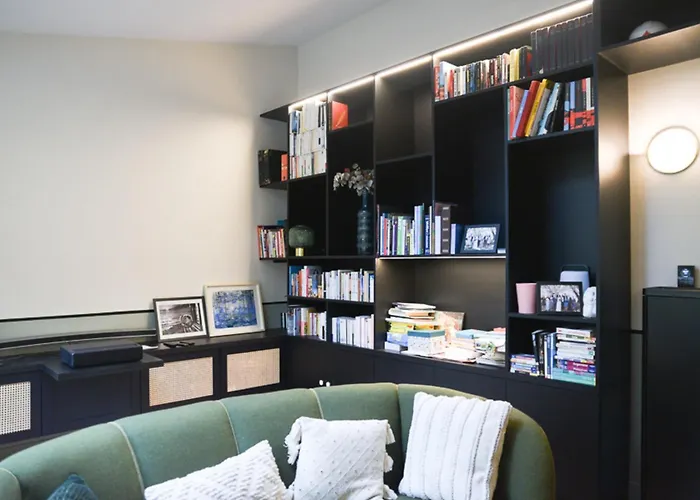 Comfortable 150 M House In The Heart Of パリ